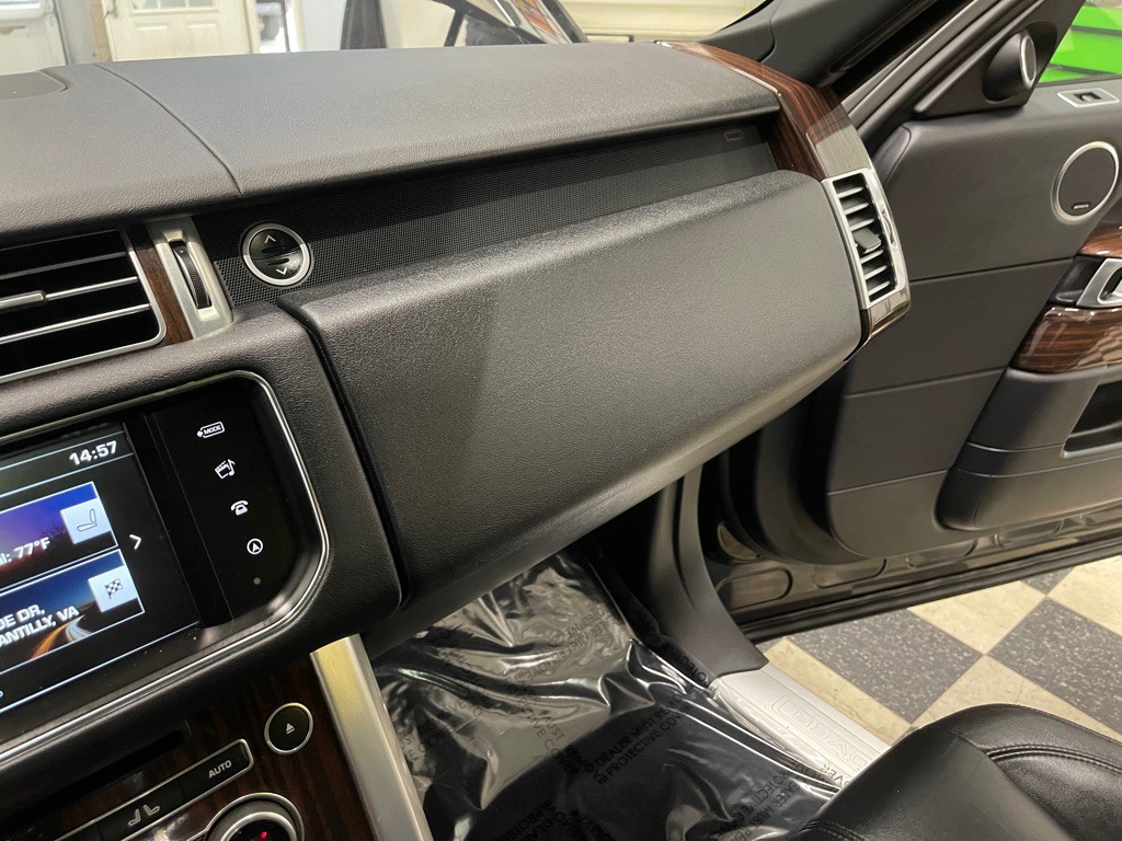 2016 Land Rover Range Rover Image 36