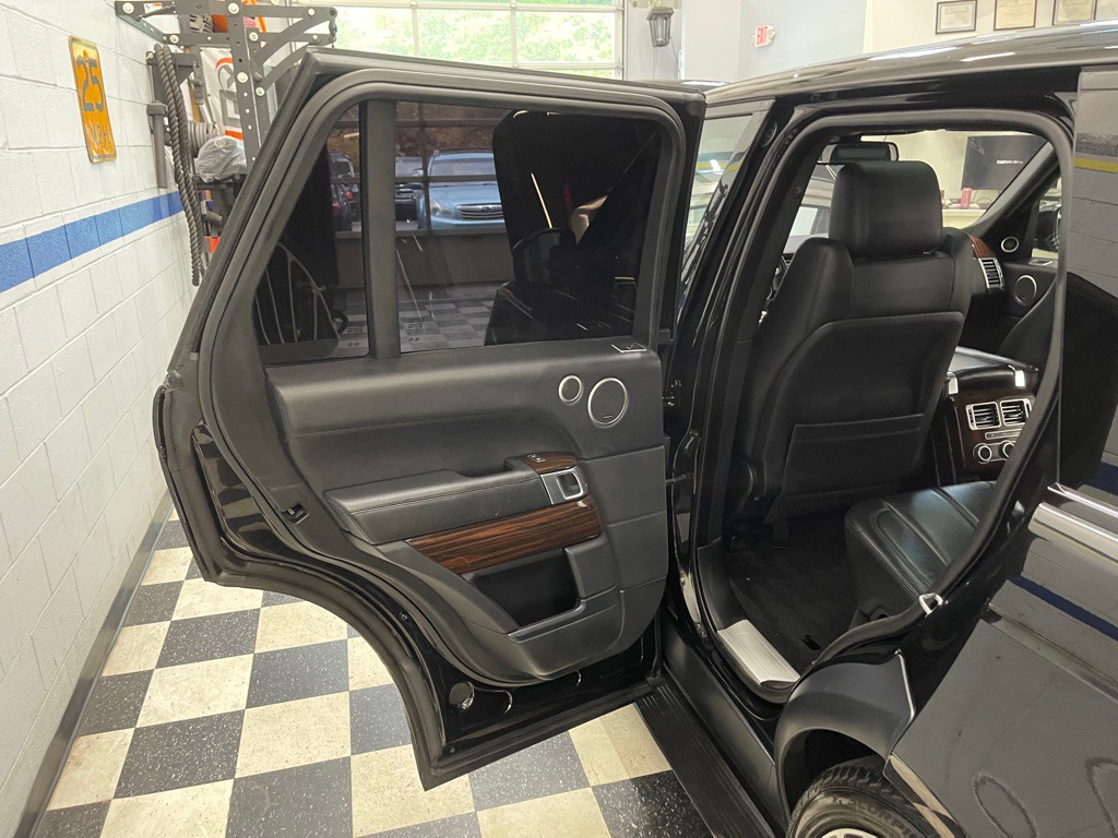 2016 Land Rover Range Rover Image 51