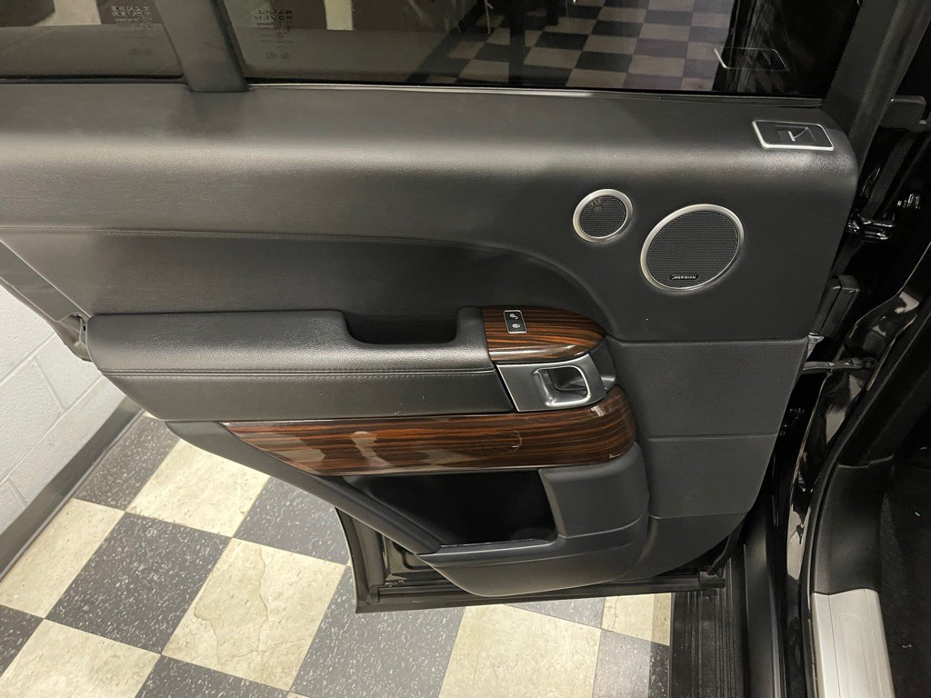 2016 Land Rover Range Rover Image 52