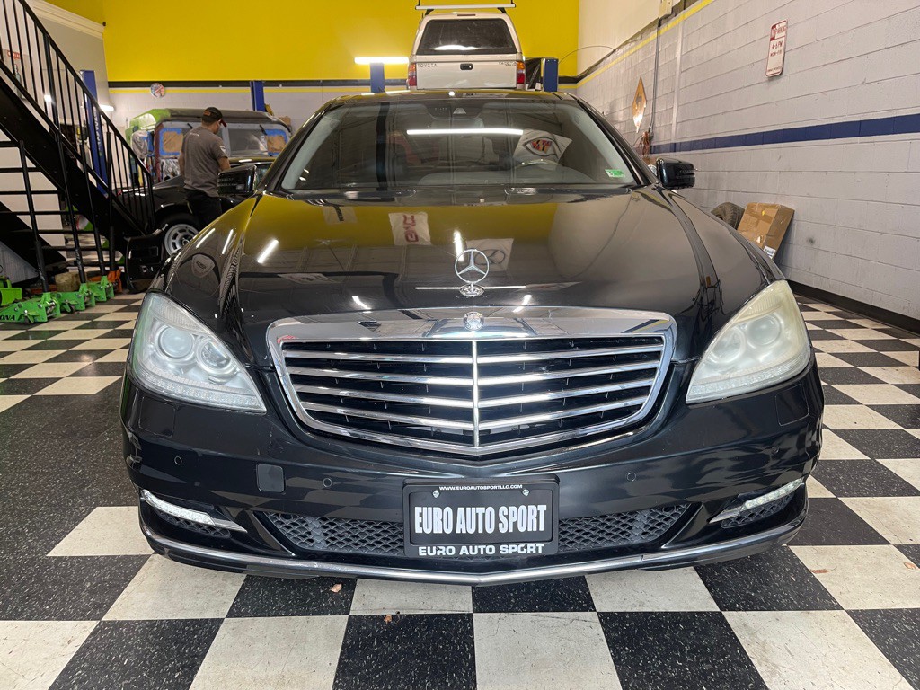 2013 Mercedes-Benz S-Class Image 2