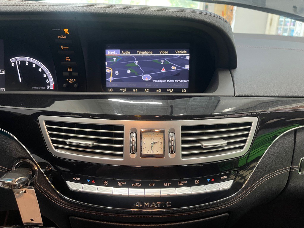 2013 Mercedes-Benz S-Class Image 27