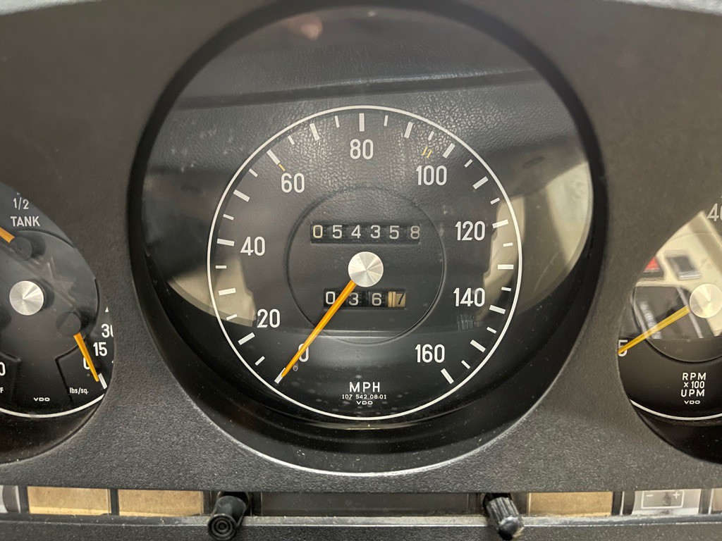 1973 Mercedes-Benz 420-Class Image 23