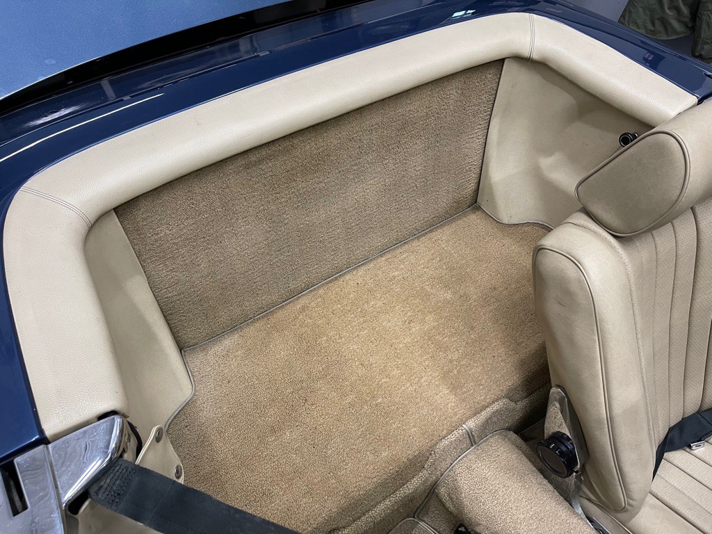 1973 Mercedes-Benz 420-Class Image 33