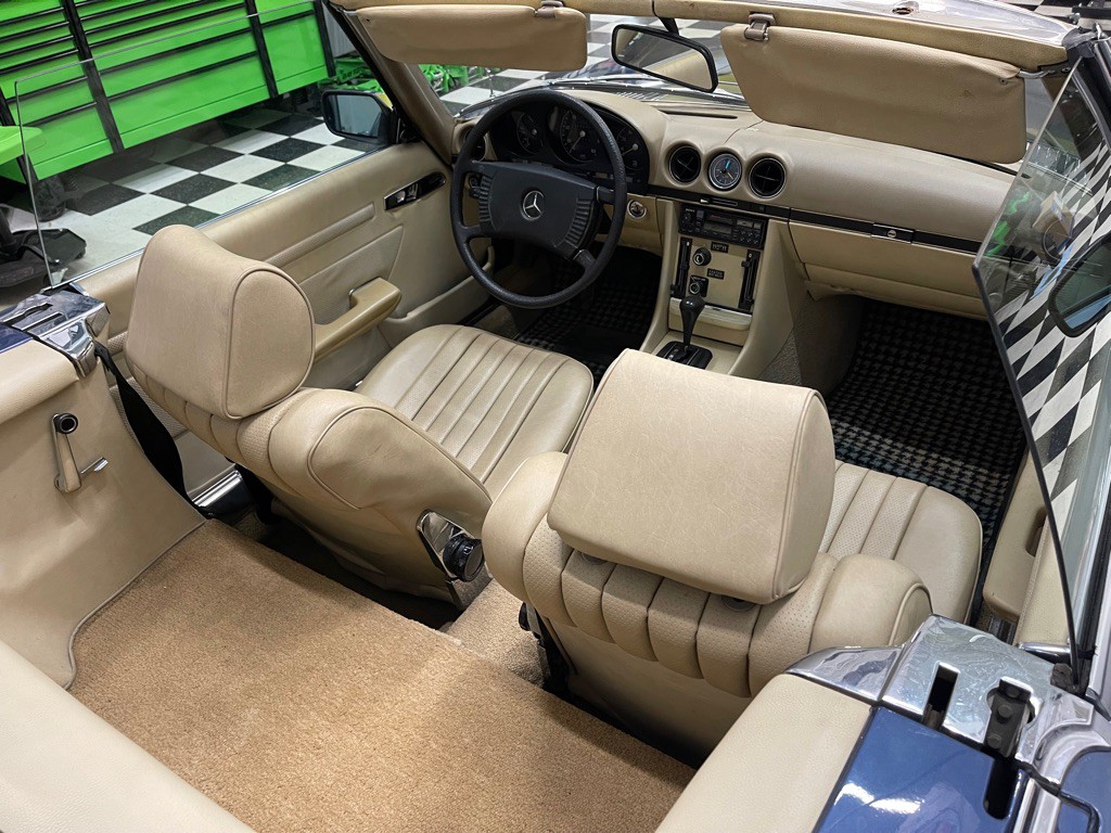 1973 Mercedes-Benz 420-Class Image 42