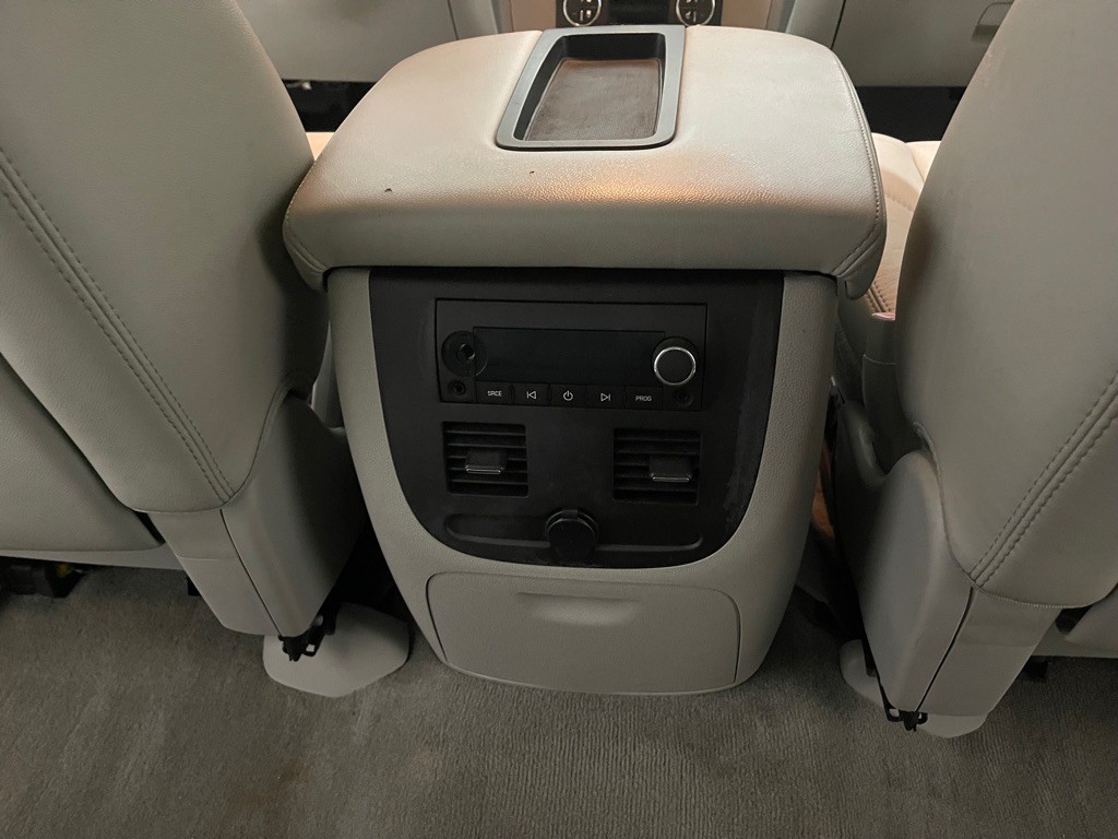 2010 Chevrolet Avalanche Image 48