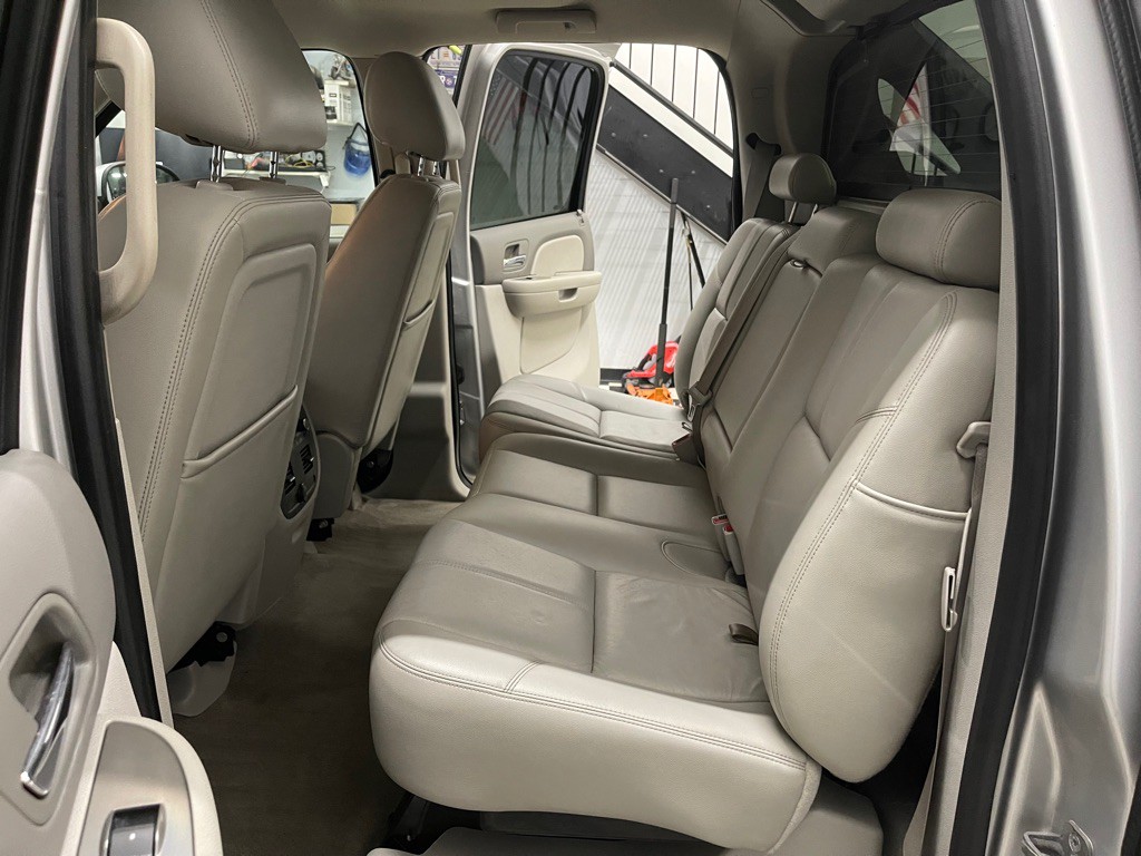 2010 Chevrolet Avalanche Image 50