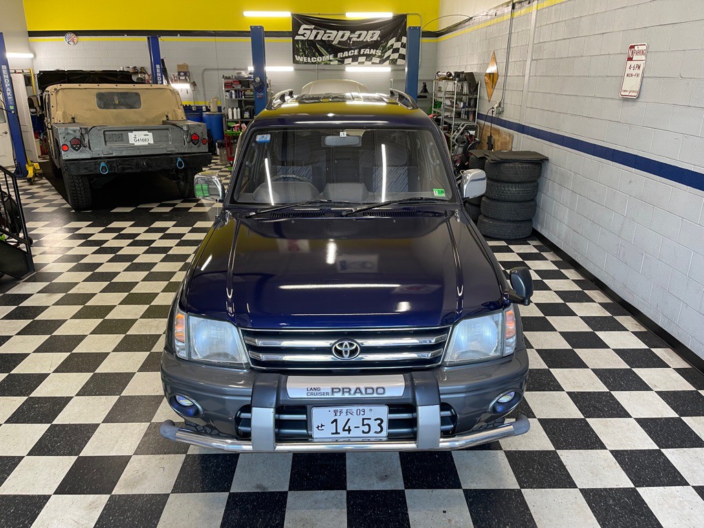 1996 Toyota Land Cruiser Image 2
