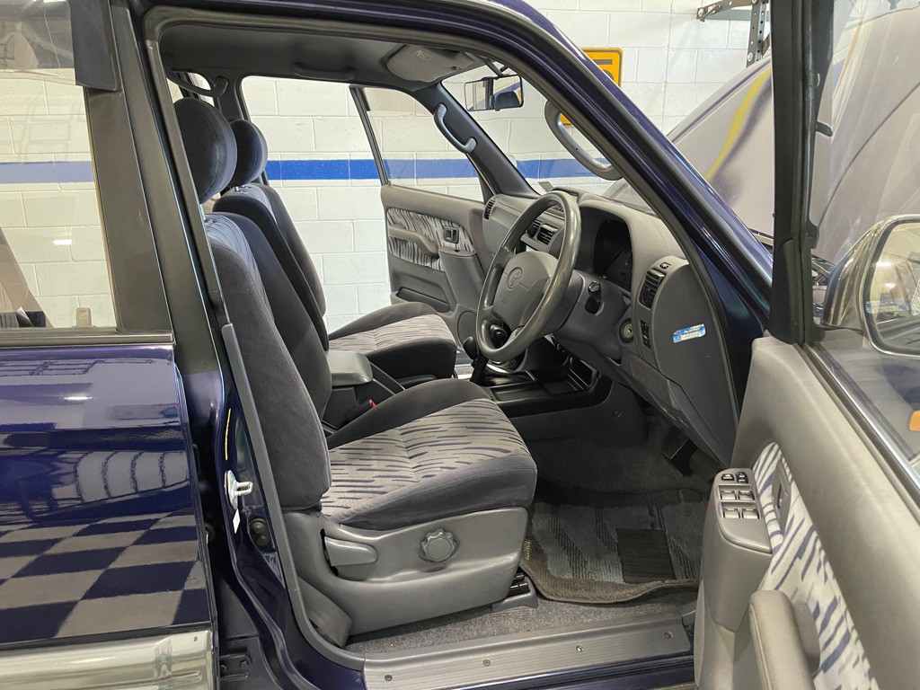 1996 Toyota Land Cruiser Image 23
