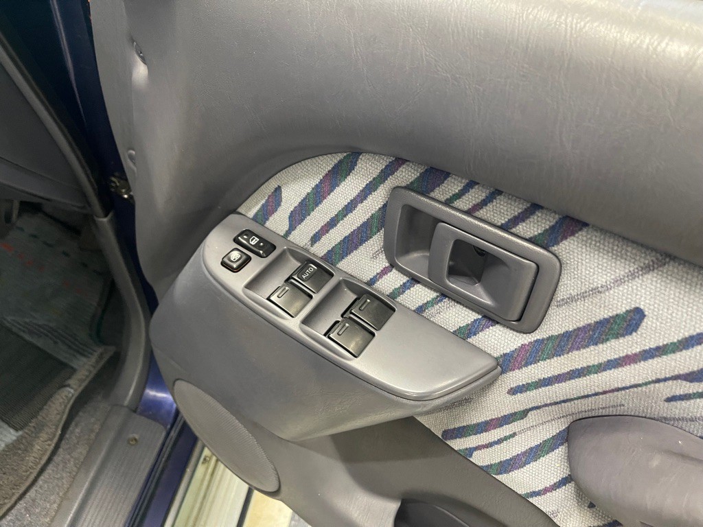 1996 Toyota Land Cruiser Image 25