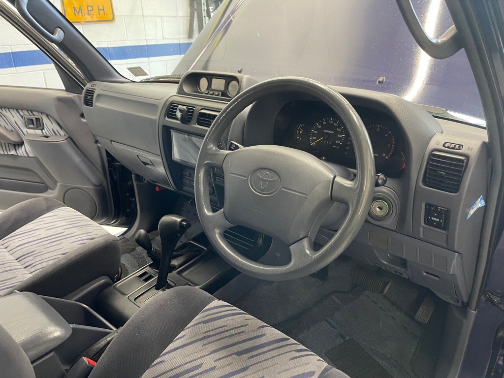1996 Toyota Land Cruiser Image 27