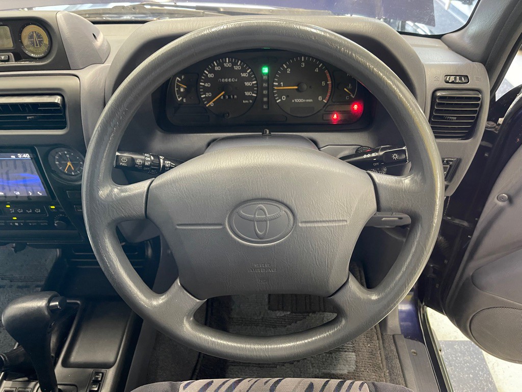 1996 Toyota Land Cruiser Image 30