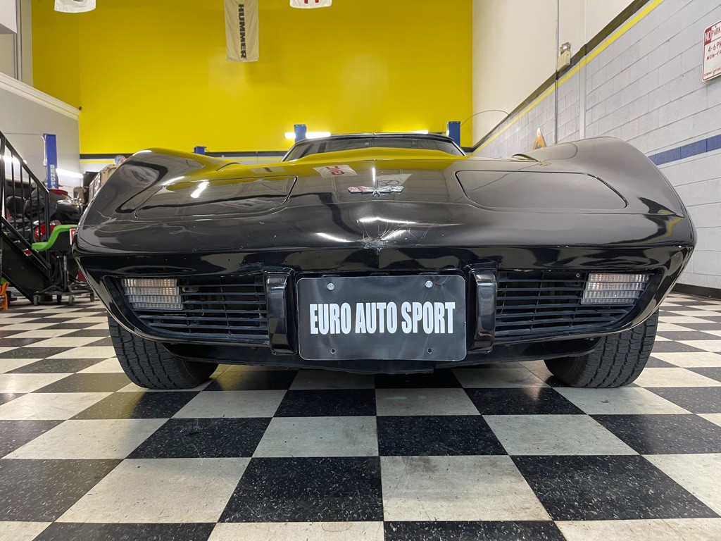 1977 Chevrolet Corvette Image 3