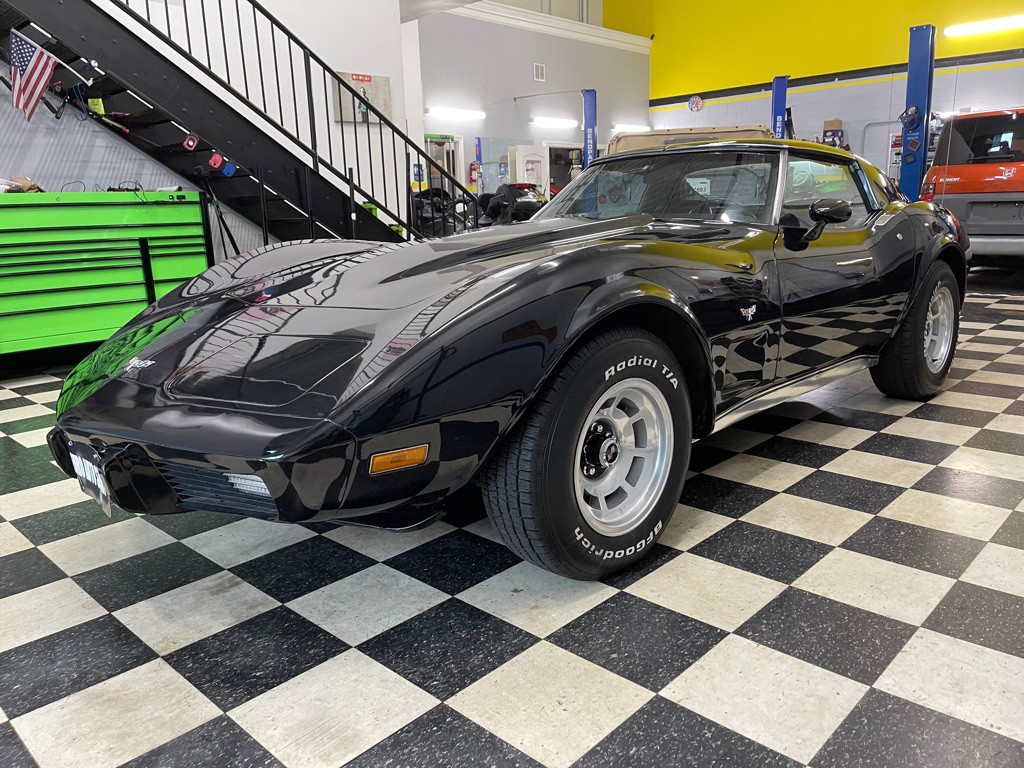 1977 Chevrolet Corvette Image 7