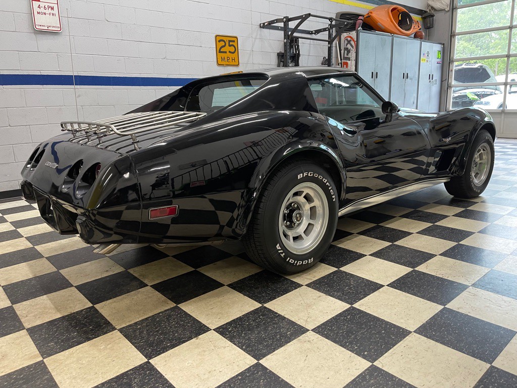 1977 Chevrolet Corvette Image 19