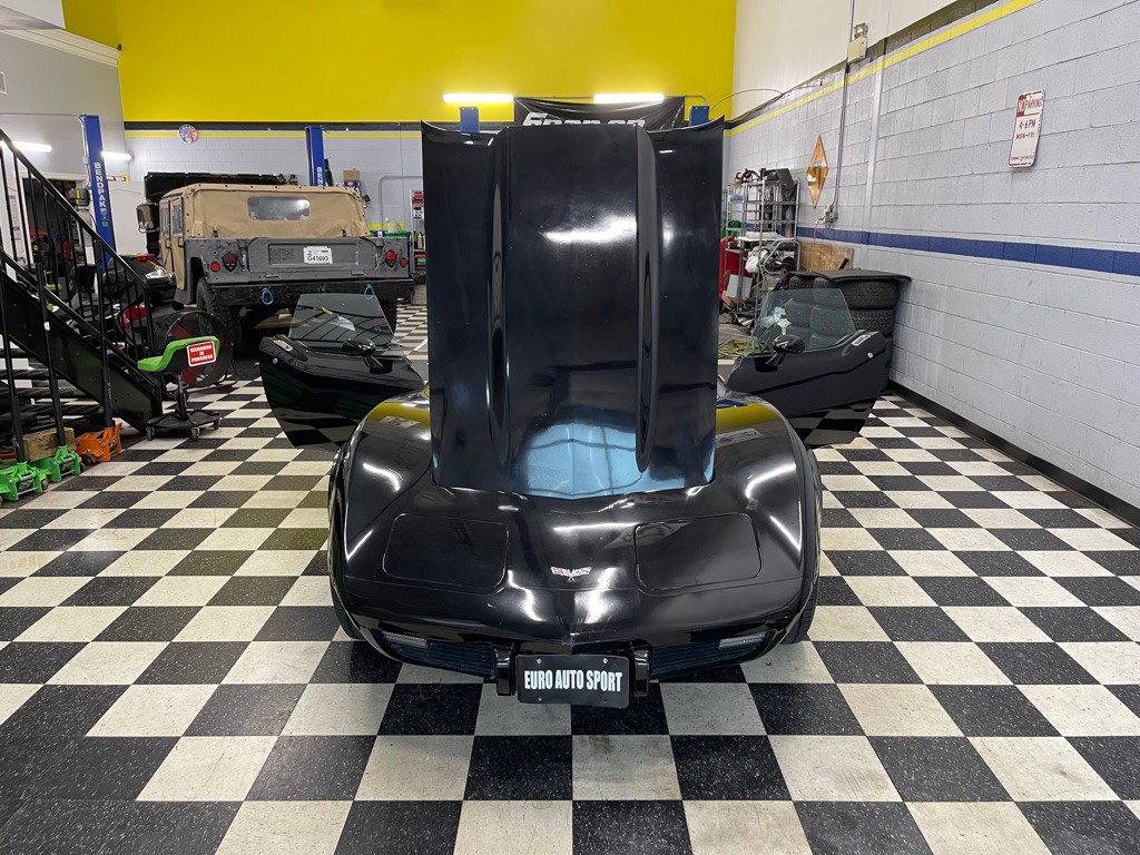 1977 Chevrolet Corvette Image 24
