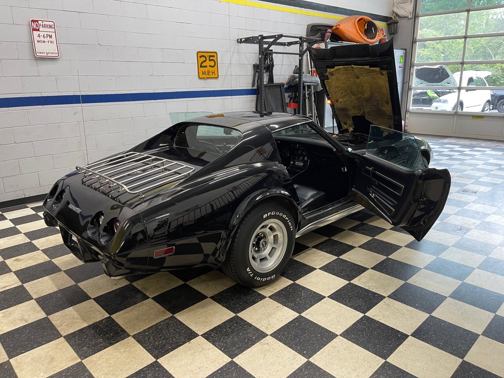 1977 Chevrolet Corvette Image 26