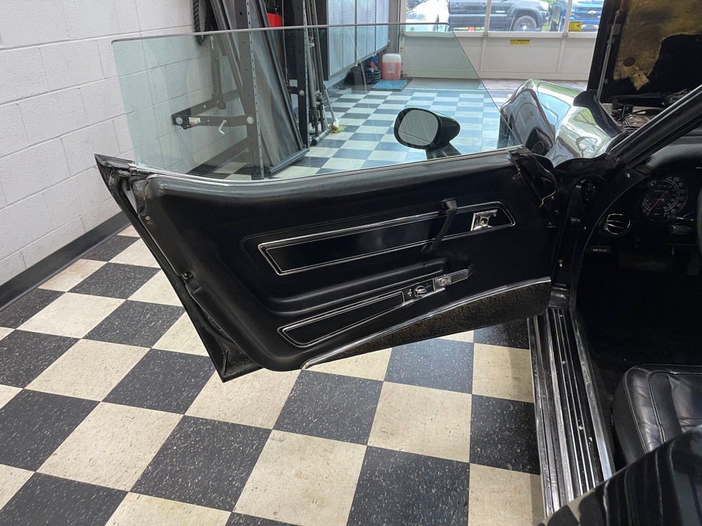 1977 Chevrolet Corvette Image 29
