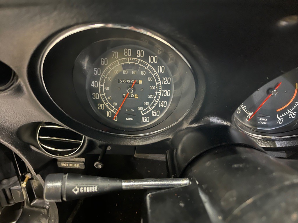 1977 Chevrolet Corvette Image 36