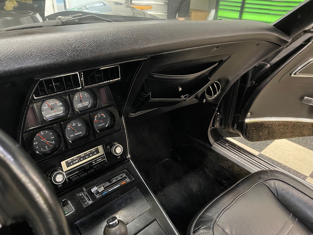 1977 Chevrolet Corvette Image 42
