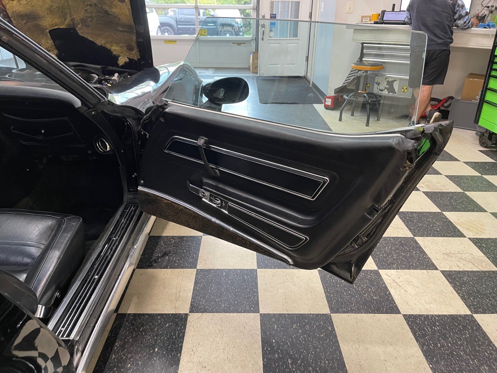 1977 Chevrolet Corvette Image 48