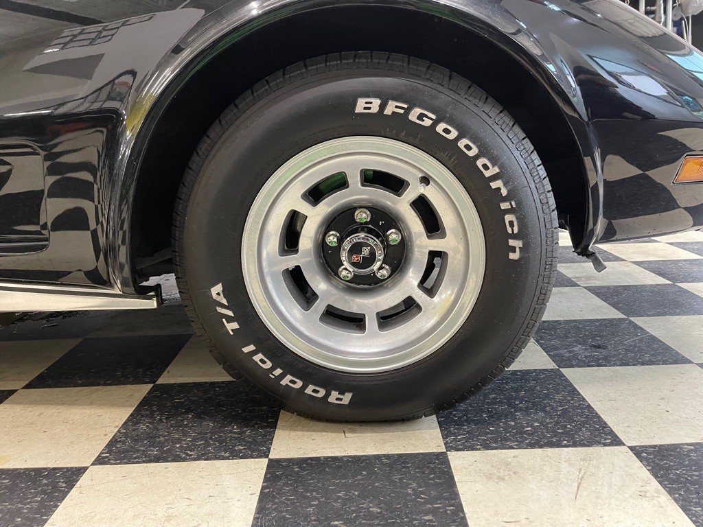 1977 Chevrolet Corvette Image 71