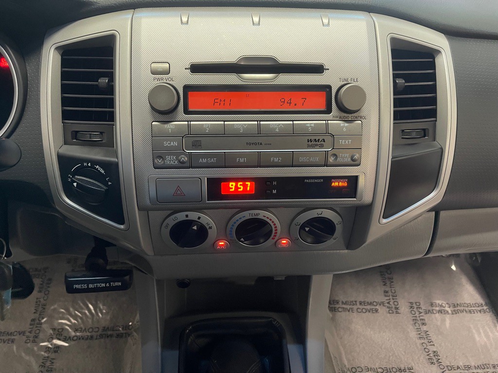 2009 Toyota Tacoma Image 30