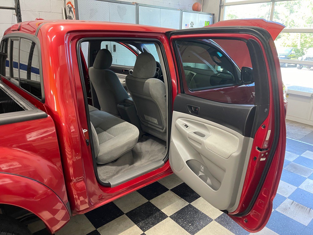 2009 Toyota Tacoma Image 44