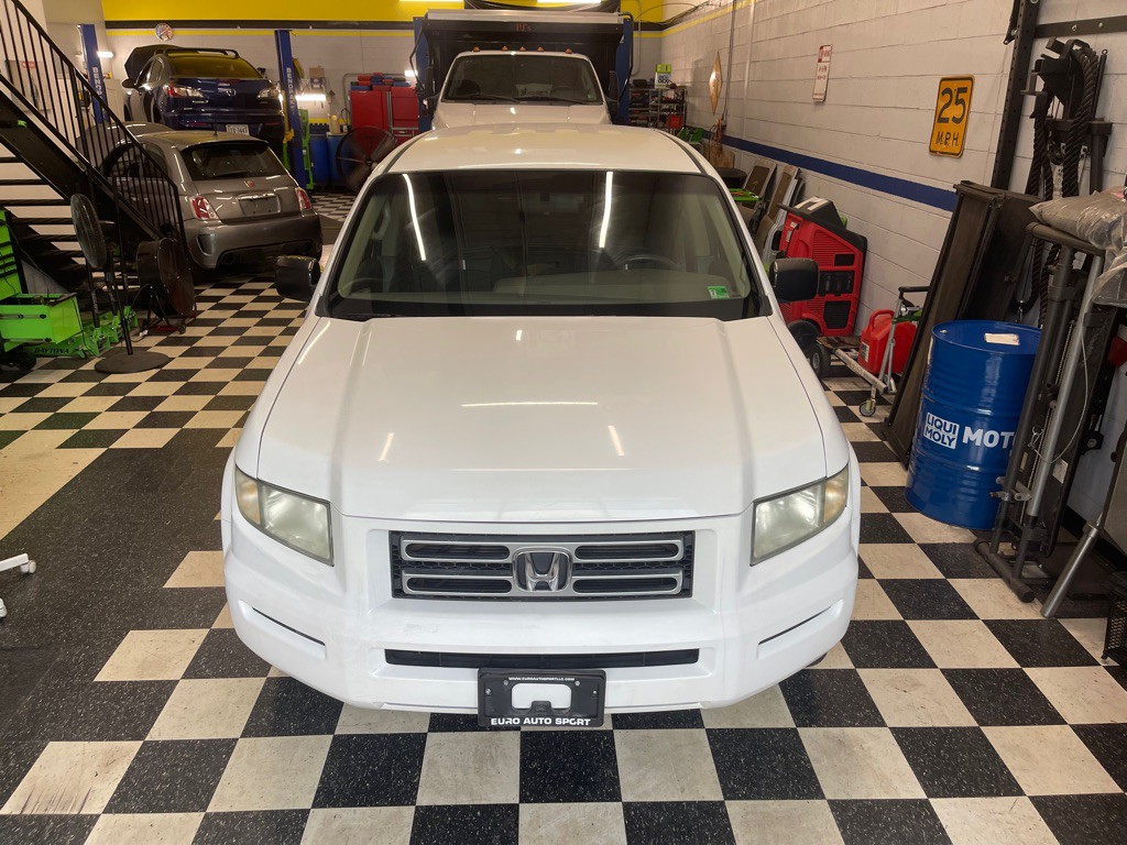 2006 Honda Ridgeline Image 2