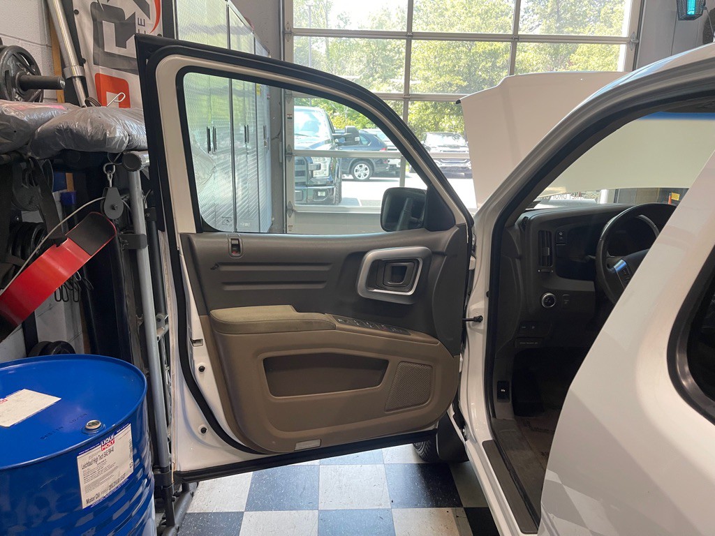 2006 Honda Ridgeline Image 23