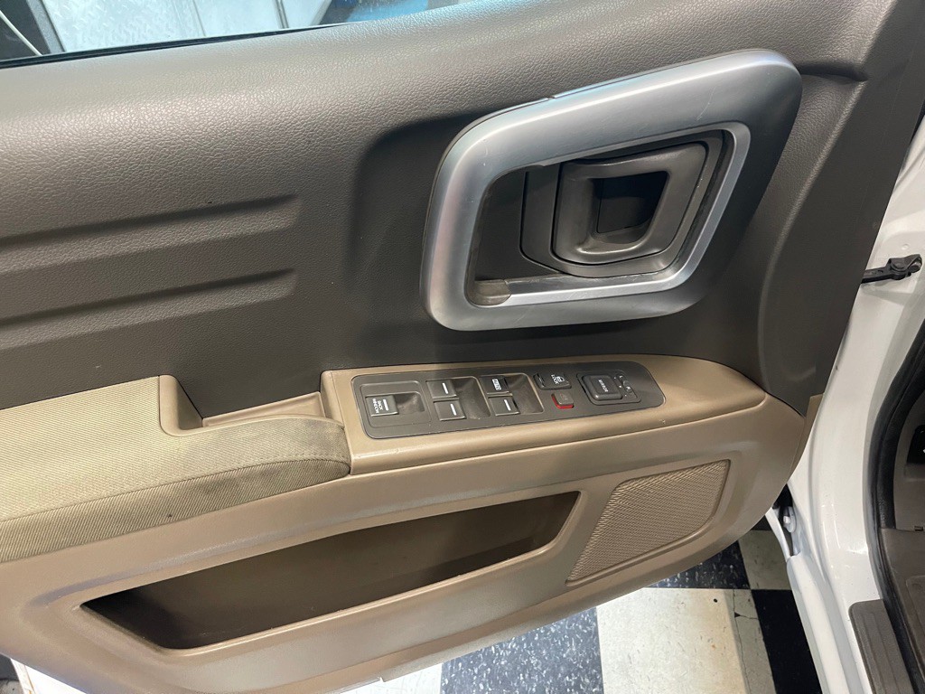 2006 Honda Ridgeline Image 25