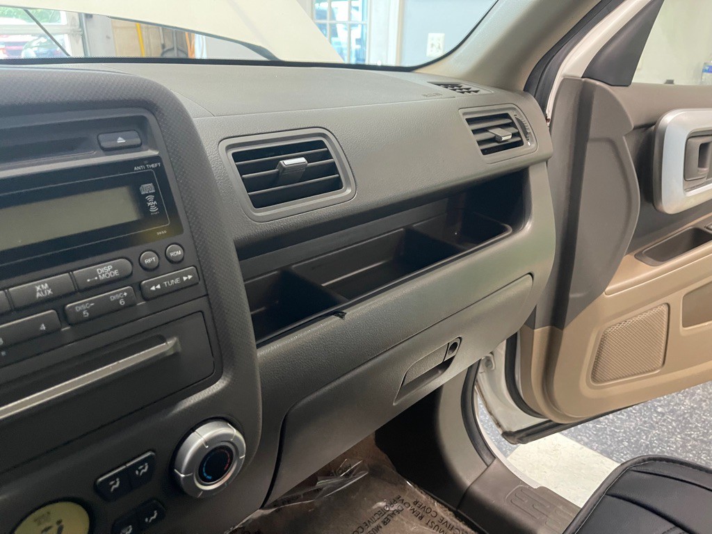 2006 Honda Ridgeline Image 38