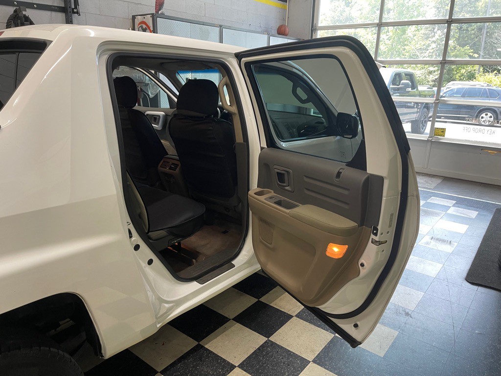 2006 Honda Ridgeline Image 47