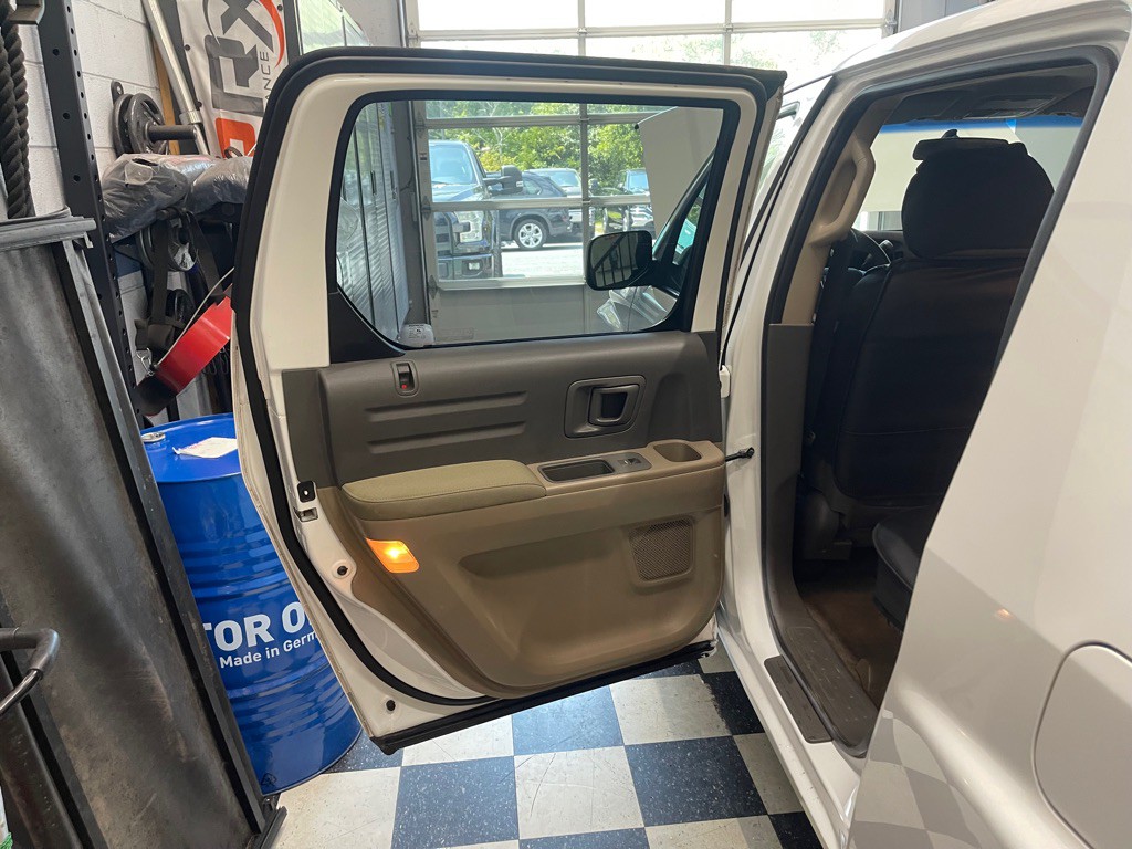 2006 Honda Ridgeline Image 52