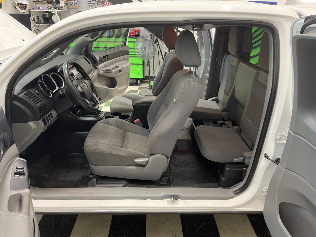 2012 Toyota Tacoma Image 24