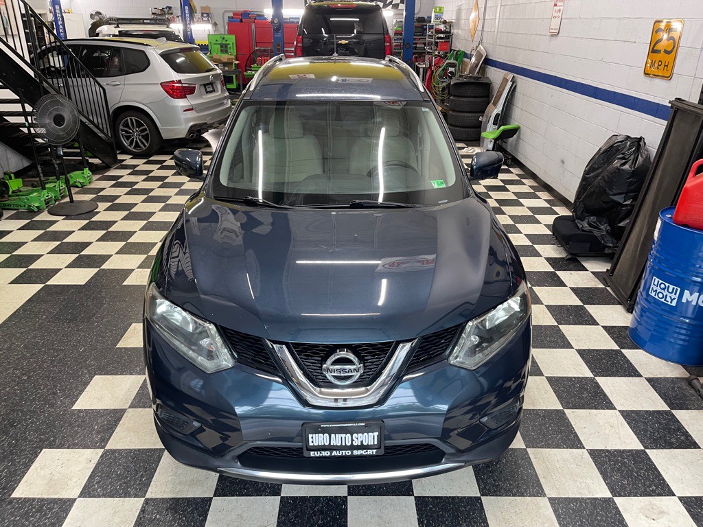 2016 Nissan Rogue Image 2
