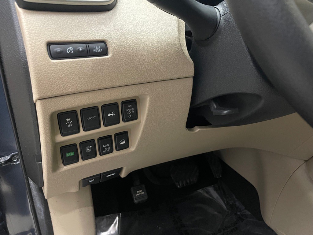 2016 Nissan Rogue Image 27