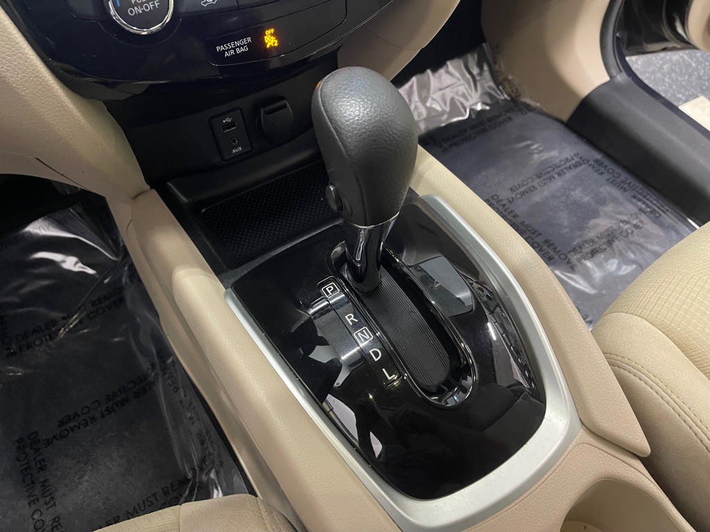 2016 Nissan Rogue Image 31