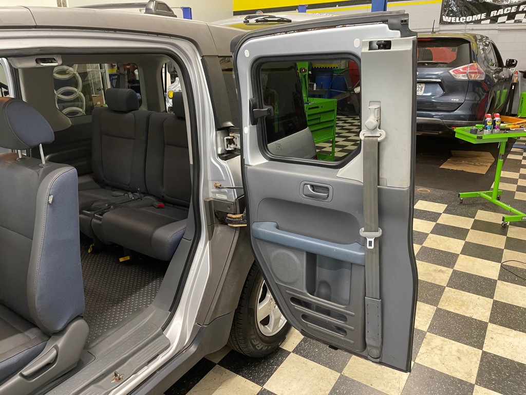 2005 Honda Element Image 49
