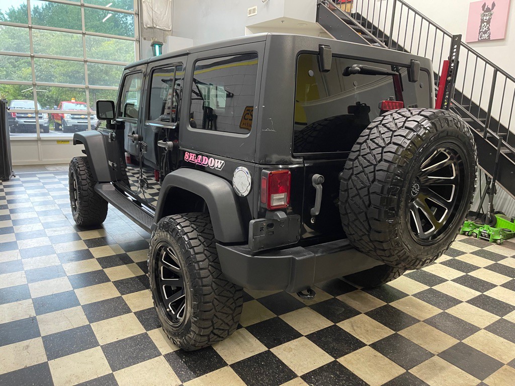 2011 Jeep Wrangler Unlimited Image 15
