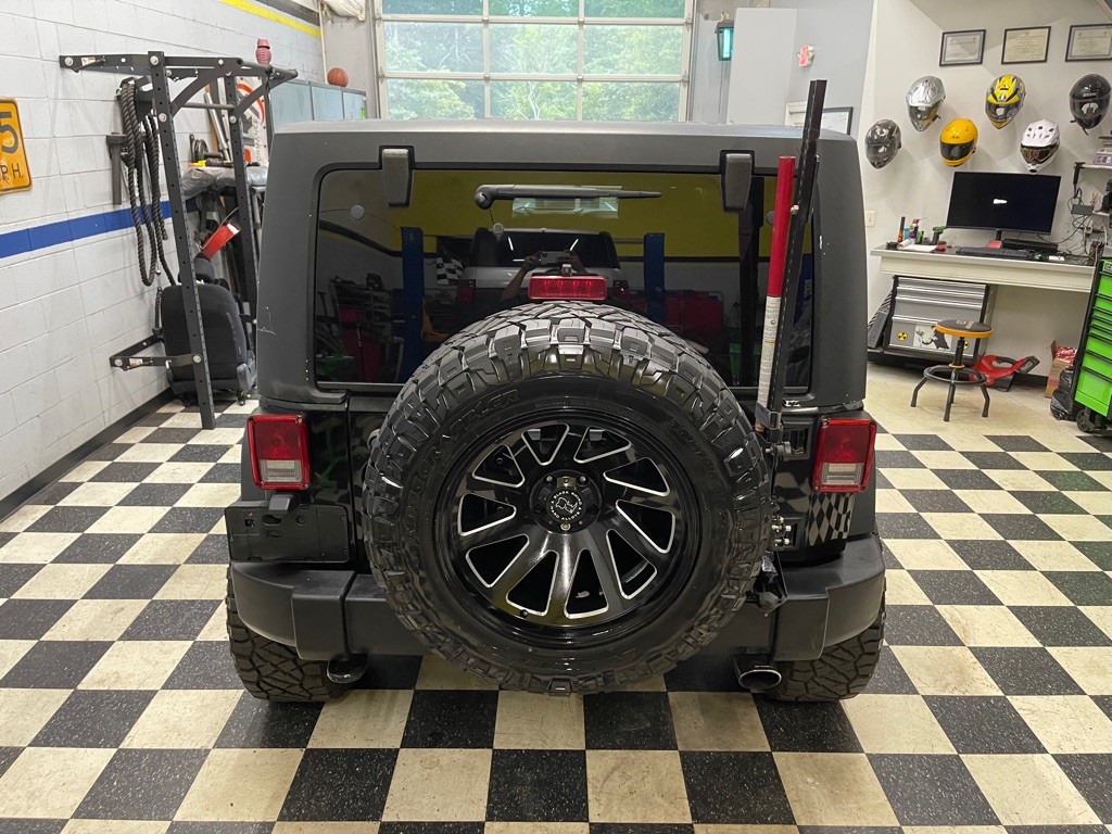 2011 Jeep Wrangler Unlimited Image 19