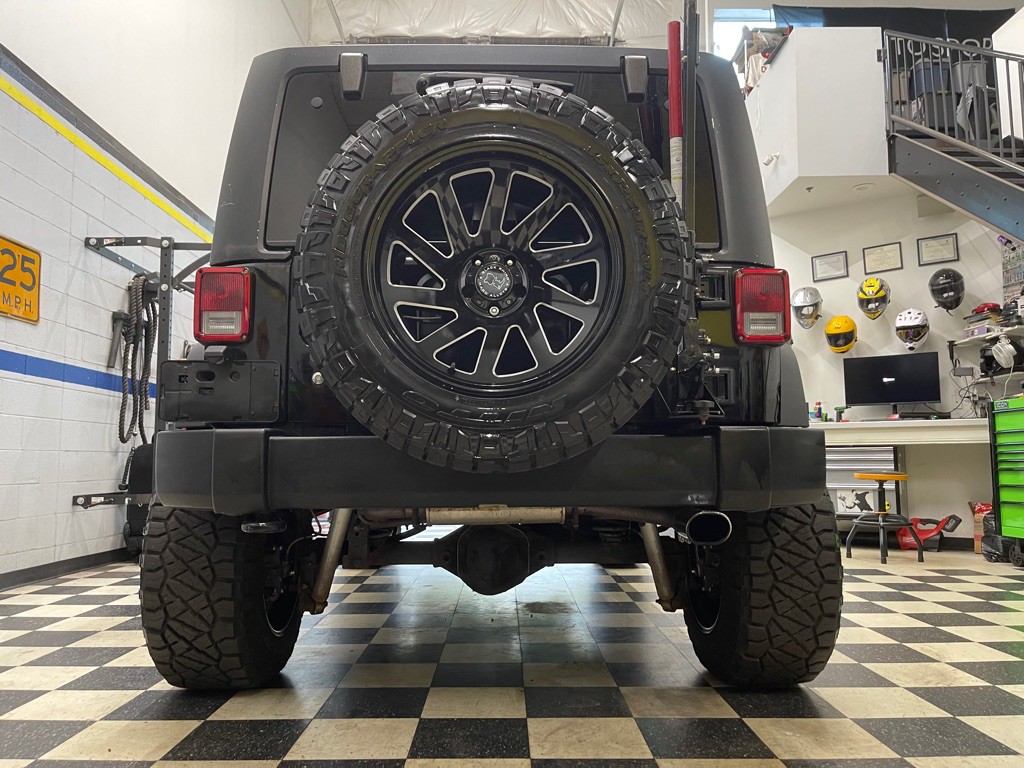 2011 Jeep Wrangler Unlimited Image 23