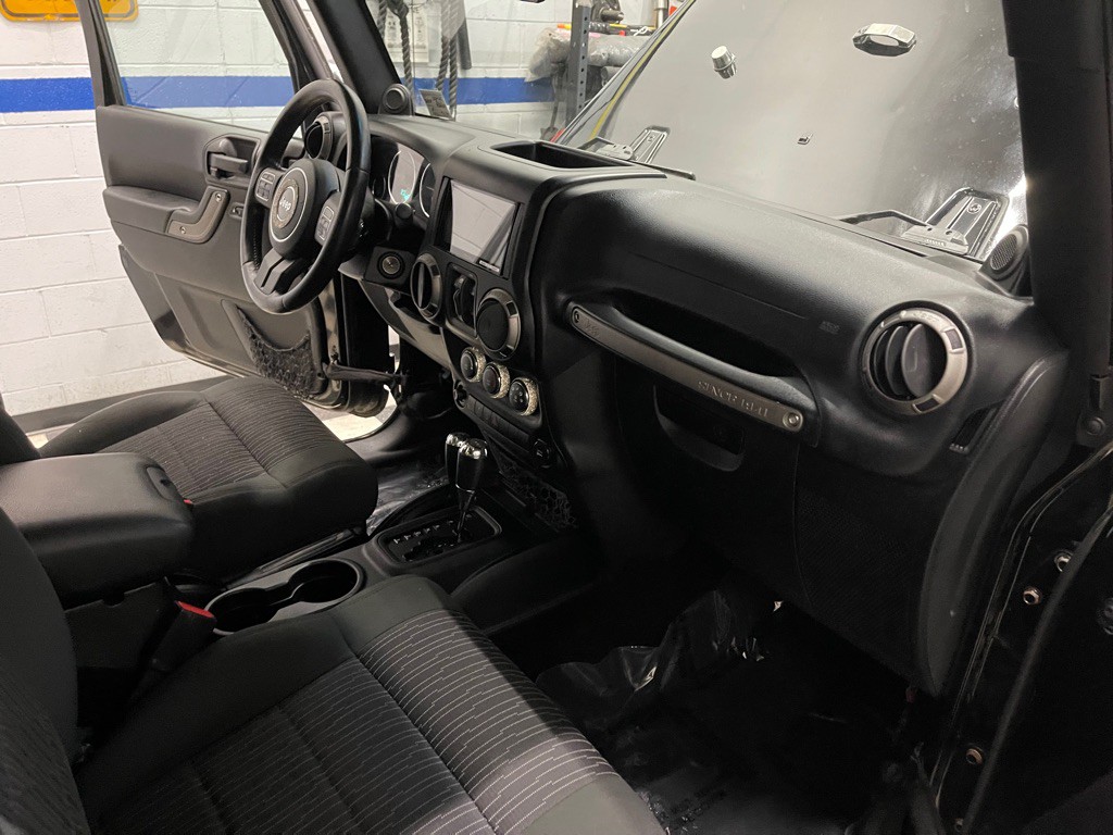 2011 Jeep Wrangler Unlimited Image 69