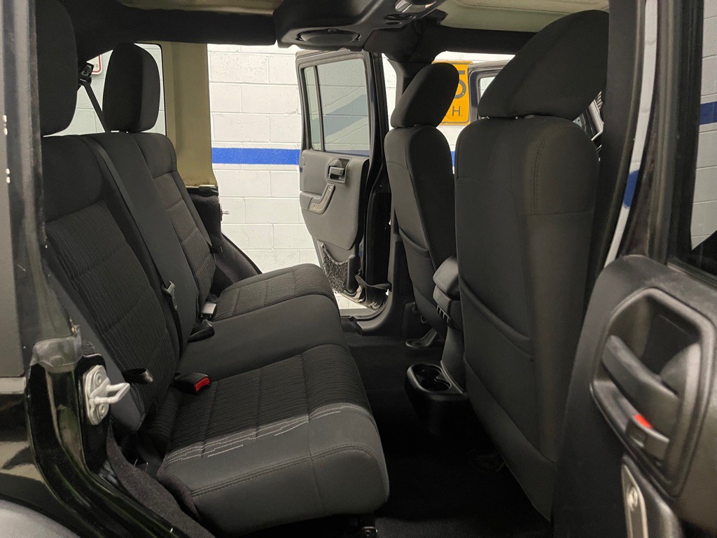 2011 Jeep Wrangler Unlimited Image 77