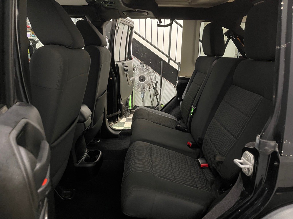 2011 Jeep Wrangler Unlimited Image 81