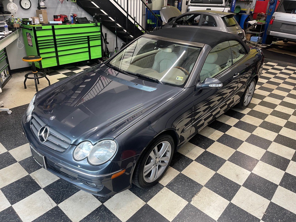 2008 Mercedes-Benz CLK-Class Image 4