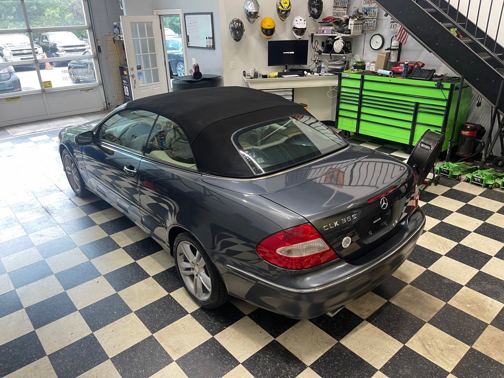 2008 Mercedes-Benz CLK-Class Image 7