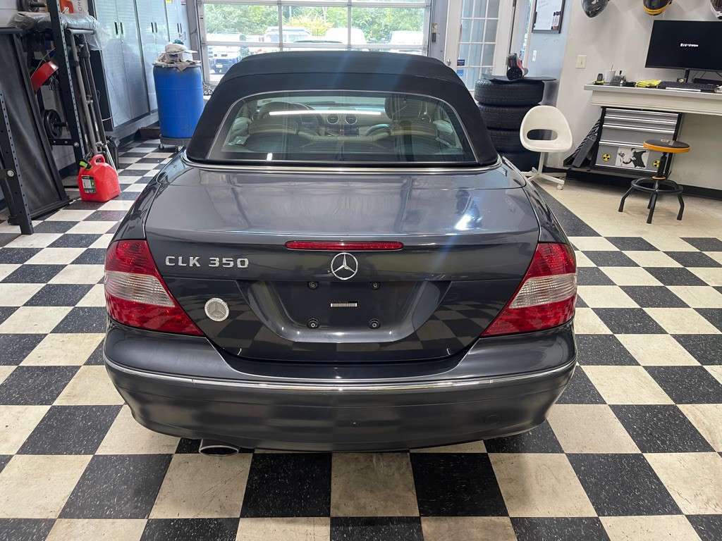 2008 Mercedes-Benz CLK-Class Image 11