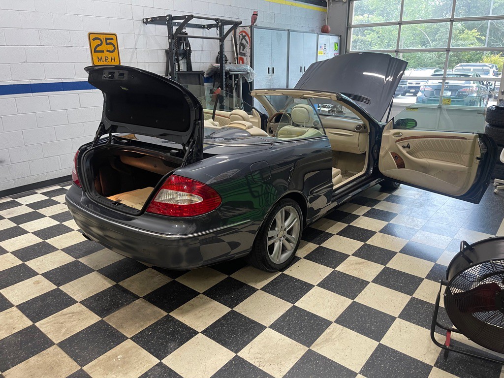2008 Mercedes-Benz CLK-Class Image 20