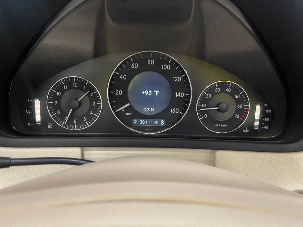 2008 Mercedes-Benz CLK-Class Image 26