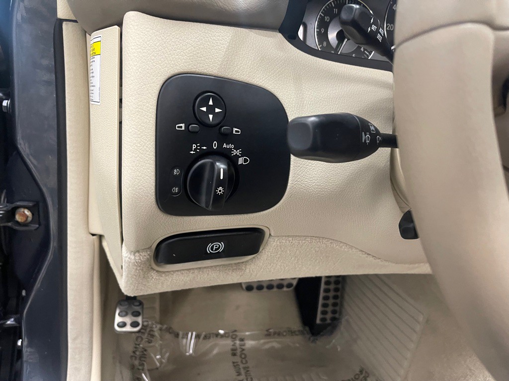 2008 Mercedes-Benz CLK-Class Image 28